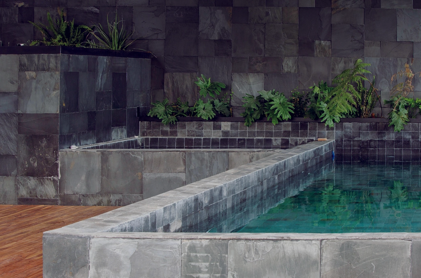 Piedra Bali Black Lava