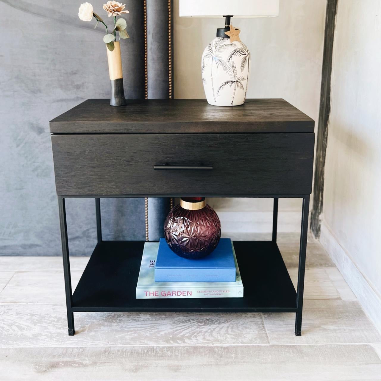 Mesa De Luz Titi